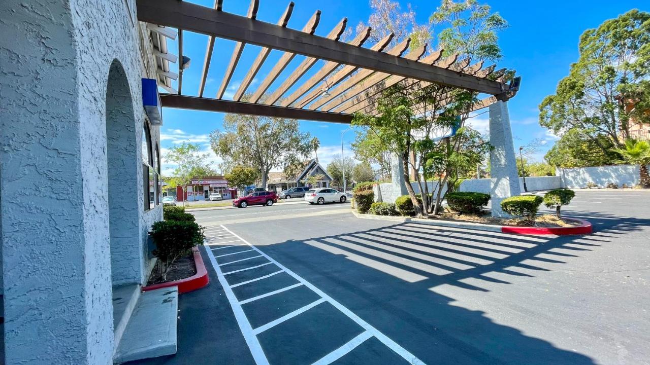 Rodeway Inn Milpitas Near Great Mall Екстер'єр фото